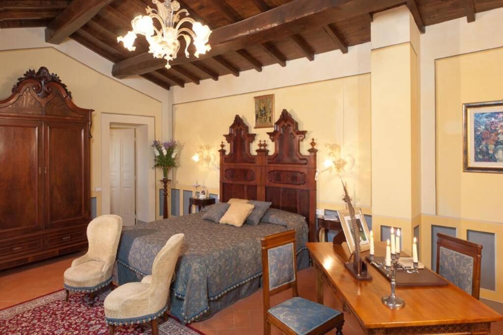 Villa Liz Tuscany, Private Pool, Hot Tub, Property Fenced, Pets Allowed Poppi Exteriér fotografie