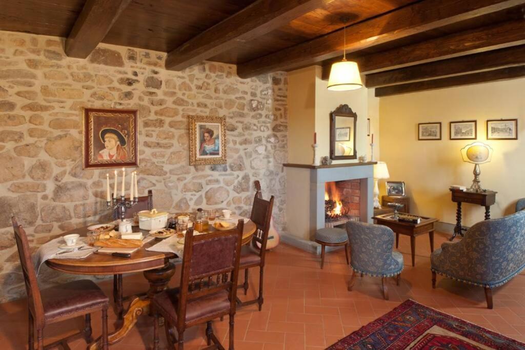 Villa Liz Tuscany, Private Pool, Hot Tub, Property Fenced, Pets Allowed Poppi Exteriér fotografie