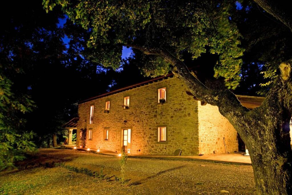 Villa Liz Tuscany, Private Pool, Hot Tub, Property Fenced, Pets Allowed Poppi Exteriér fotografie