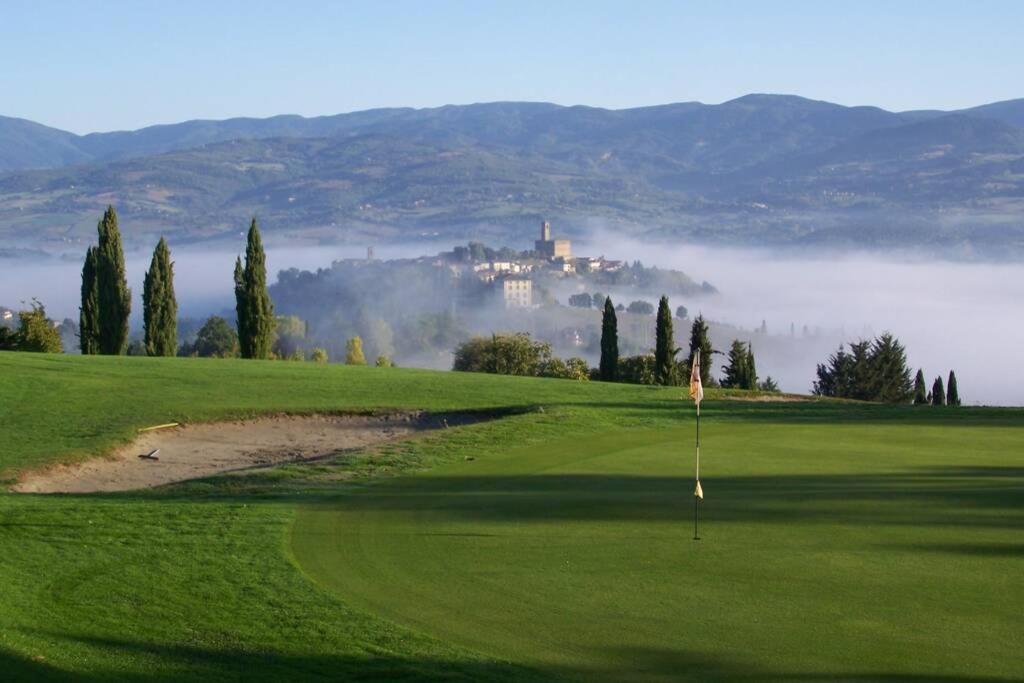 Villa Liz Tuscany, Private Pool, Hot Tub, Property Fenced, Pets Allowed Poppi Exteriér fotografie