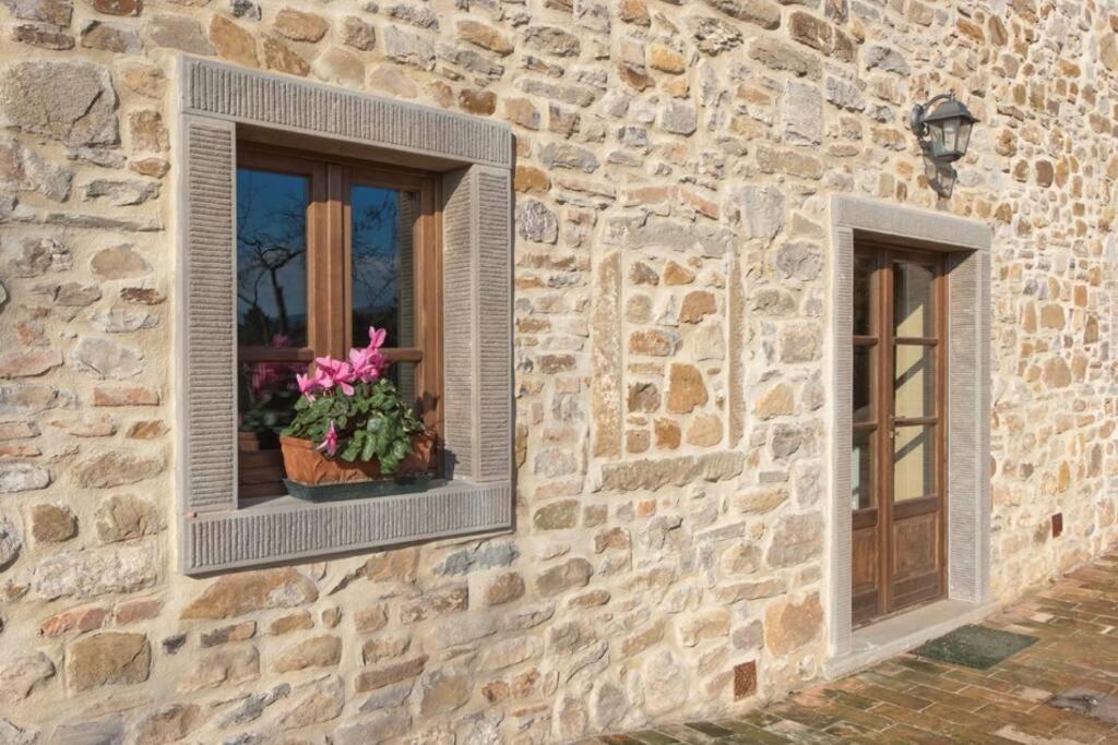 Villa Liz Tuscany, Private Pool, Hot Tub, Property Fenced, Pets Allowed Poppi Exteriér fotografie