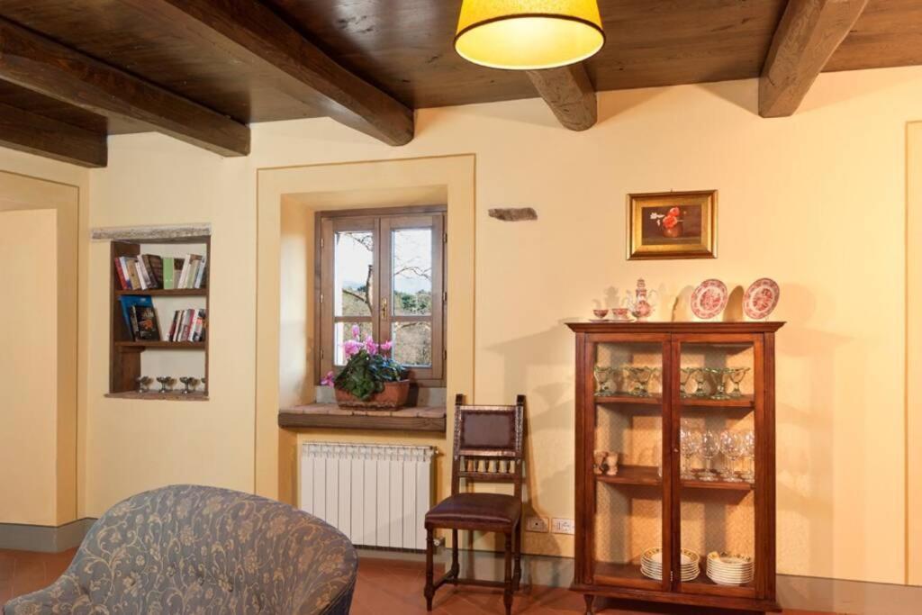Villa Liz Tuscany, Private Pool, Hot Tub, Property Fenced, Pets Allowed Poppi Exteriér fotografie