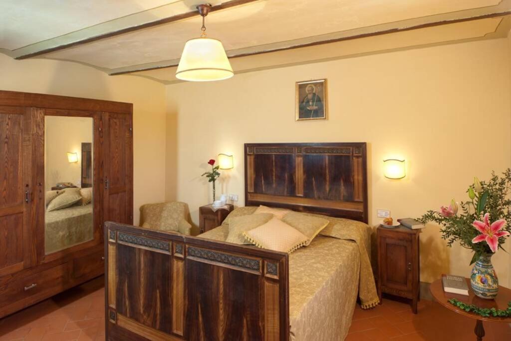 Villa Liz Tuscany, Private Pool, Hot Tub, Property Fenced, Pets Allowed Poppi Exteriér fotografie