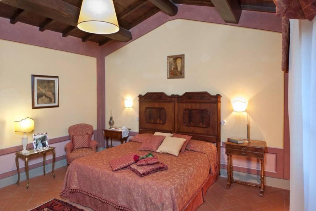 Villa Liz Tuscany, Private Pool, Hot Tub, Property Fenced, Pets Allowed Poppi Exteriér fotografie