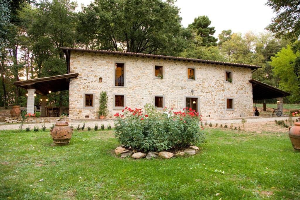 Villa Liz Tuscany, Private Pool, Hot Tub, Property Fenced, Pets Allowed Poppi Exteriér fotografie
